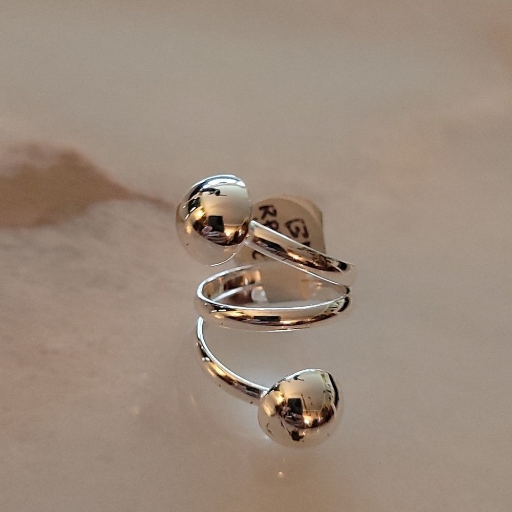 Sterling Silver Wrap Around Ring. Sizes 6 and 7 available. - Picture 6 of 6